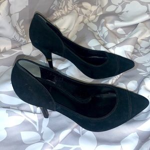 Tory Burch suede heel size 8